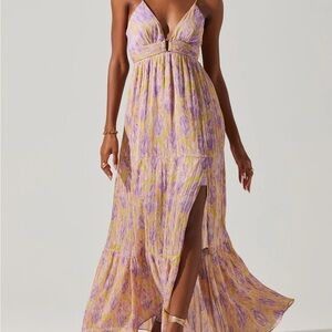 ASTR the label Minari floral maxi in purple lime floral, size L. NWT, never worn
